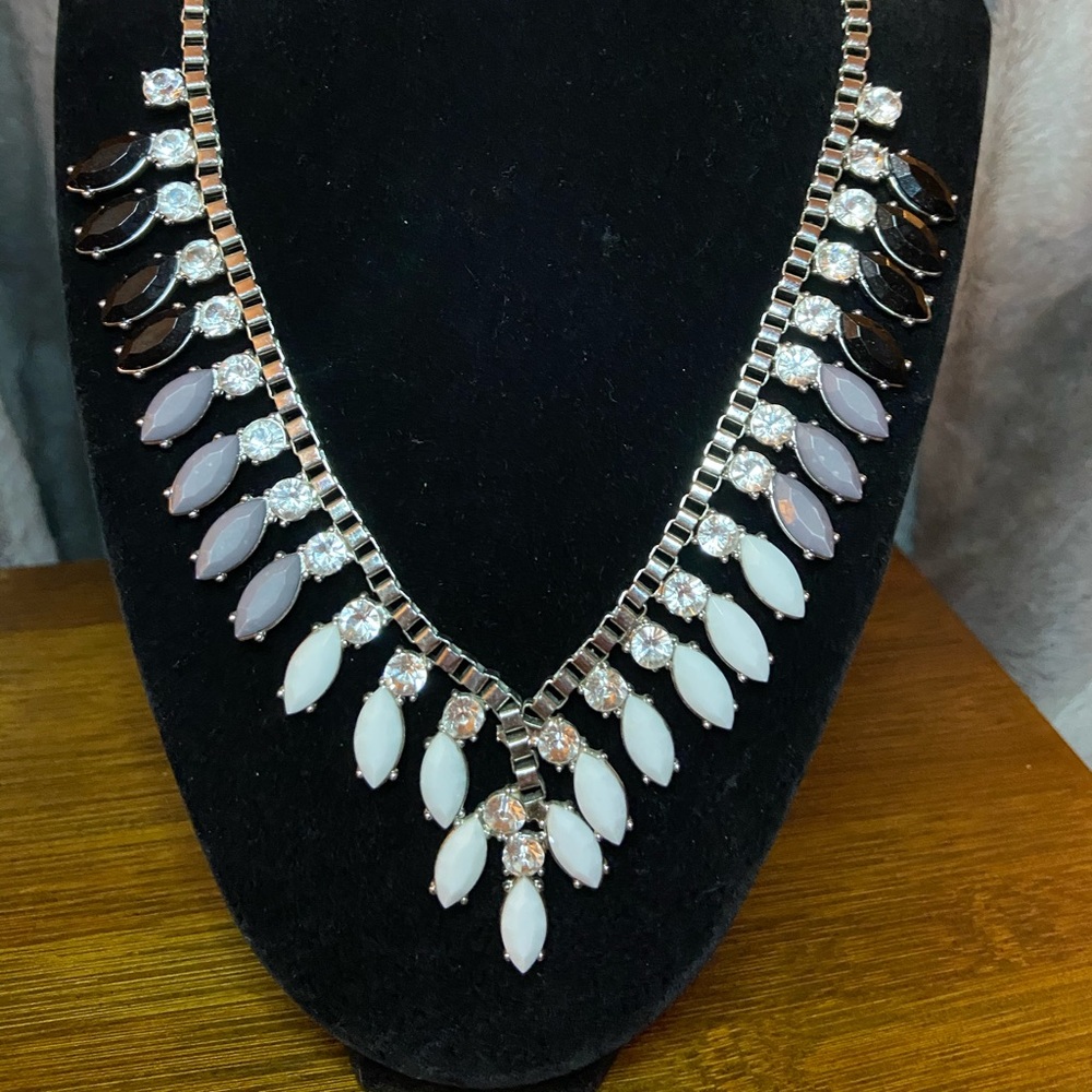 Necklace - Picture 2 of 3